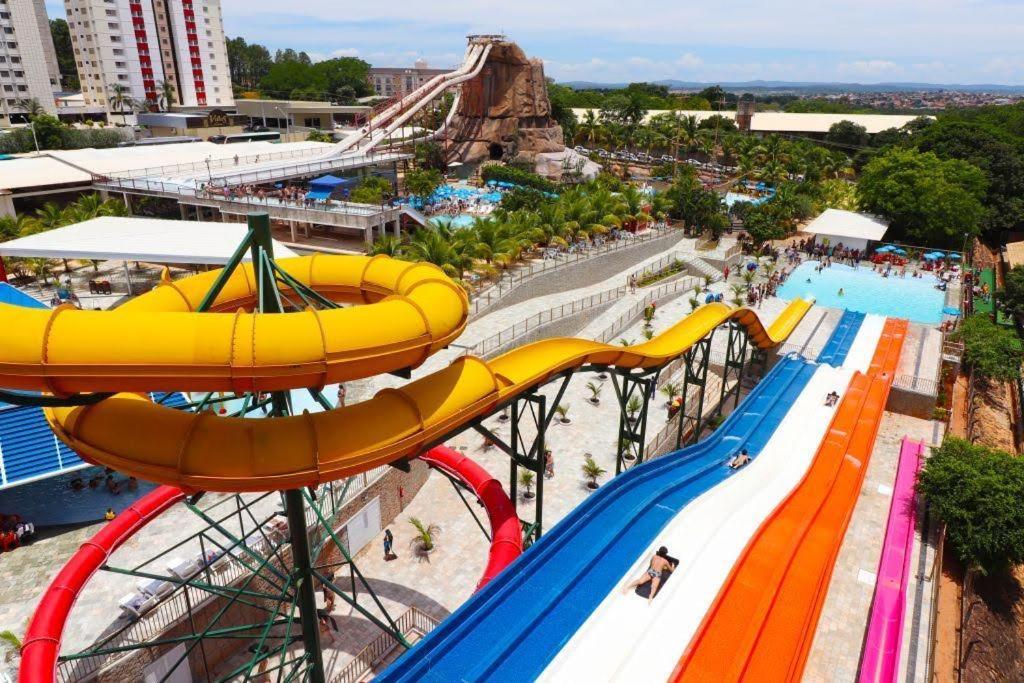 Piazza Diroma Acqua Park, Requinte E Diversao Калдас-Новас Екстер'єр фото